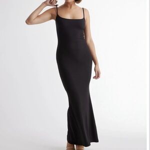 Brand new Quince tencel Black Maxi Dress